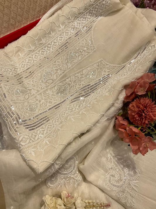 Kesariya Elegance – Semi-Stitched Mulmul Chikankari Ensemble