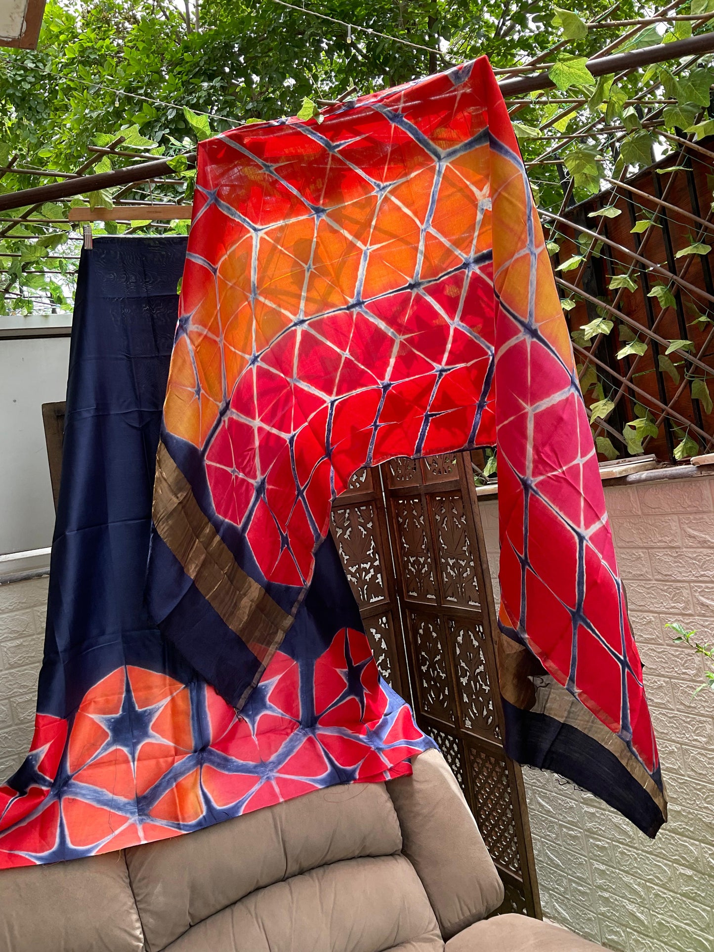 Artful Elegance: Hand-Dyed Kurta Set with Multicolour Dupatta