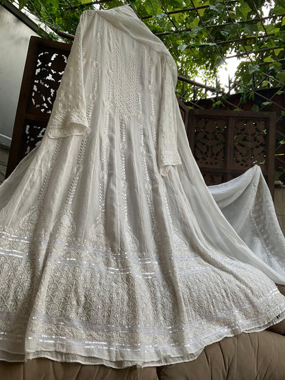 Graceful Glow – Mulmul Chanderi Anarkali Ensemble