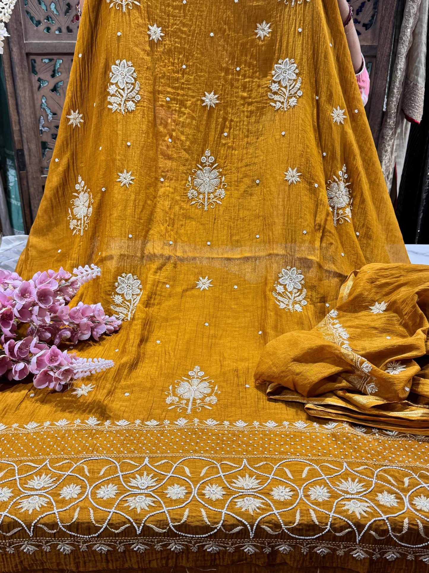 Elegant Charm: Mulmul Motif Kurta Set with Pearls, Cutdana & Embroidered Daman