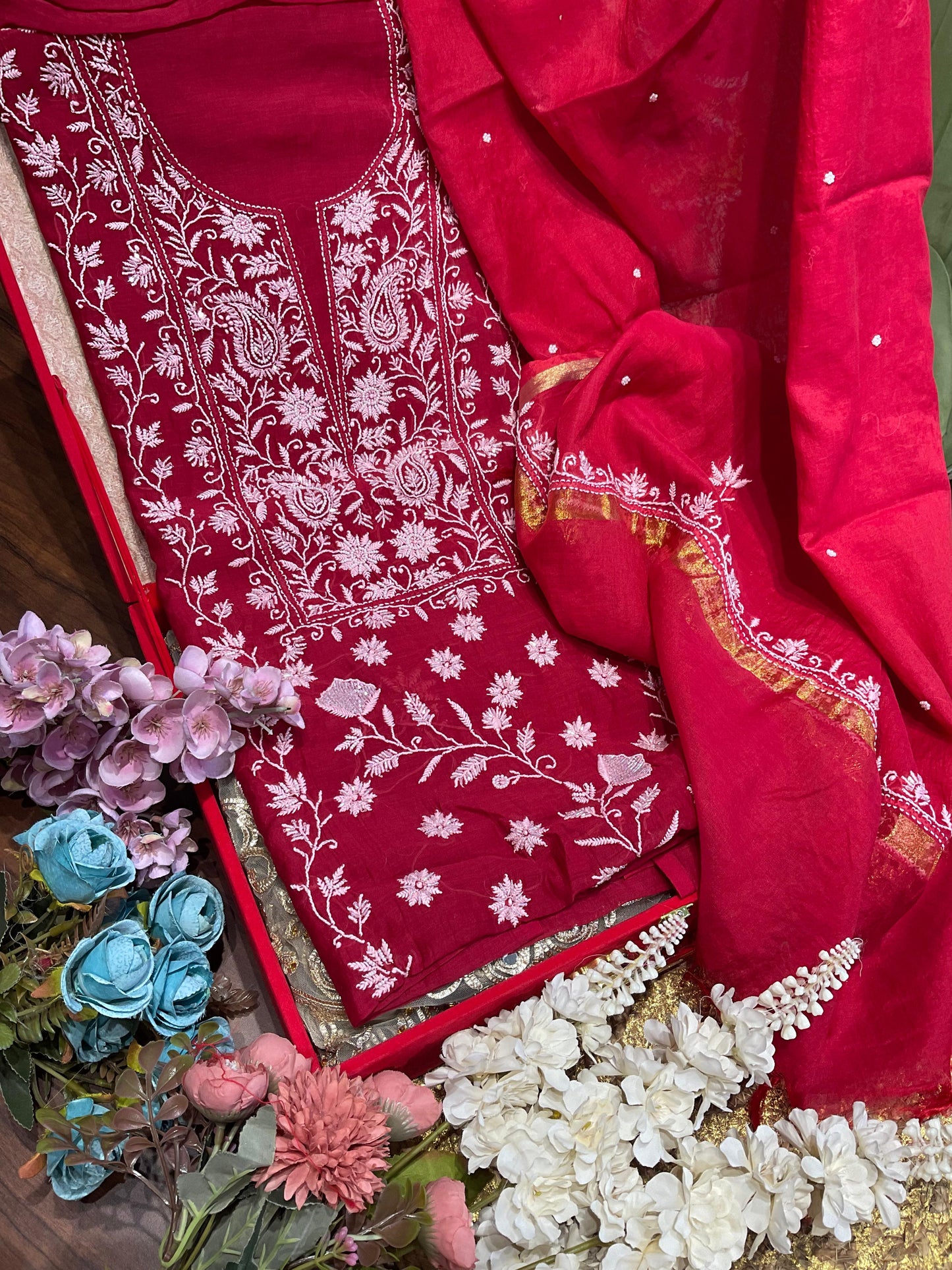 Mulmul Chikankari Kurta & Dupatta Set