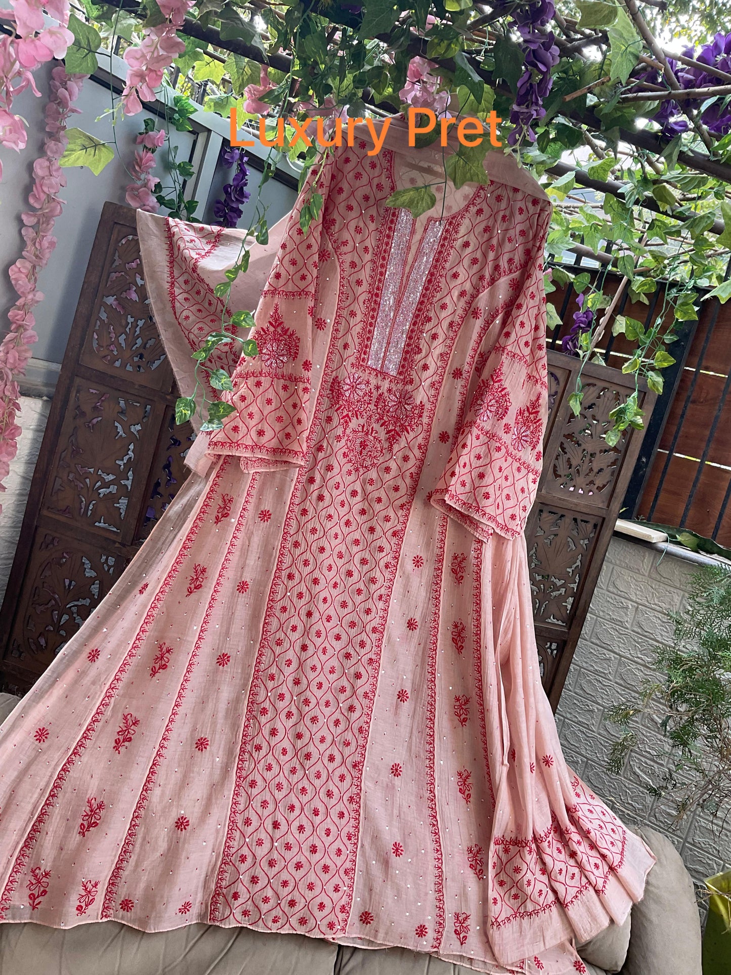 Celebrate the Season in Grace – Semi-Stitched Anarkali Dupatta Set in Mulmul Chanderi