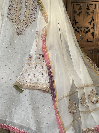 Ivory Mulmul Chikankari Kurta Set with Pearl & Cutdana Work (Set of 3) (Semi-stitched)