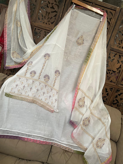 Ivory Mulmul Chikankari Kurta Set with Pearl & Cutdana Work (Set of 3) (Semi-stitched)