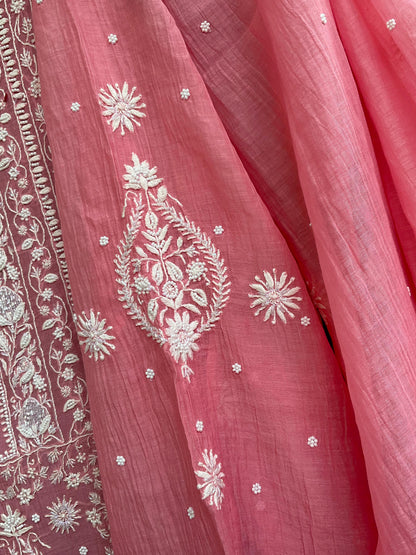Ensemble Kurta Mulmul avec panneaux ornés de broderies Chikankari colorées et perles-Cutdana, et dupatta brodée (Lot de 3) (Non cousu)