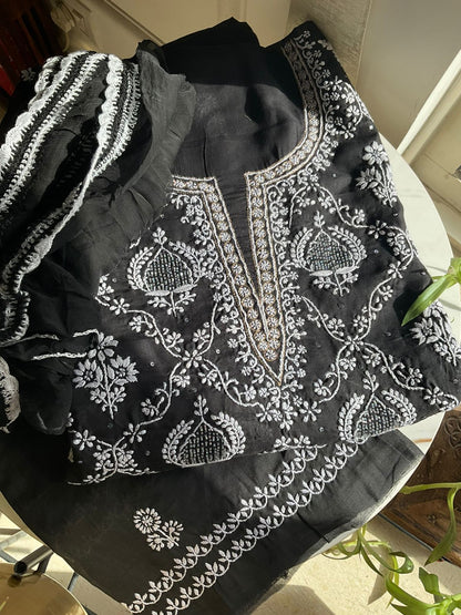 Ensemble kurta en voile de pur coton avec broderie chikankari jaal et dupatta en mousseline (lot de 3) (non cousu)