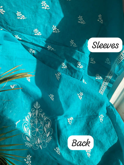 Ensemble Kurta en Pur Coton avec Chikankari Jaal sur toute la surface et Dupatta Kota Imprimé Bandhani (Lot de 3) (Non Cousu)