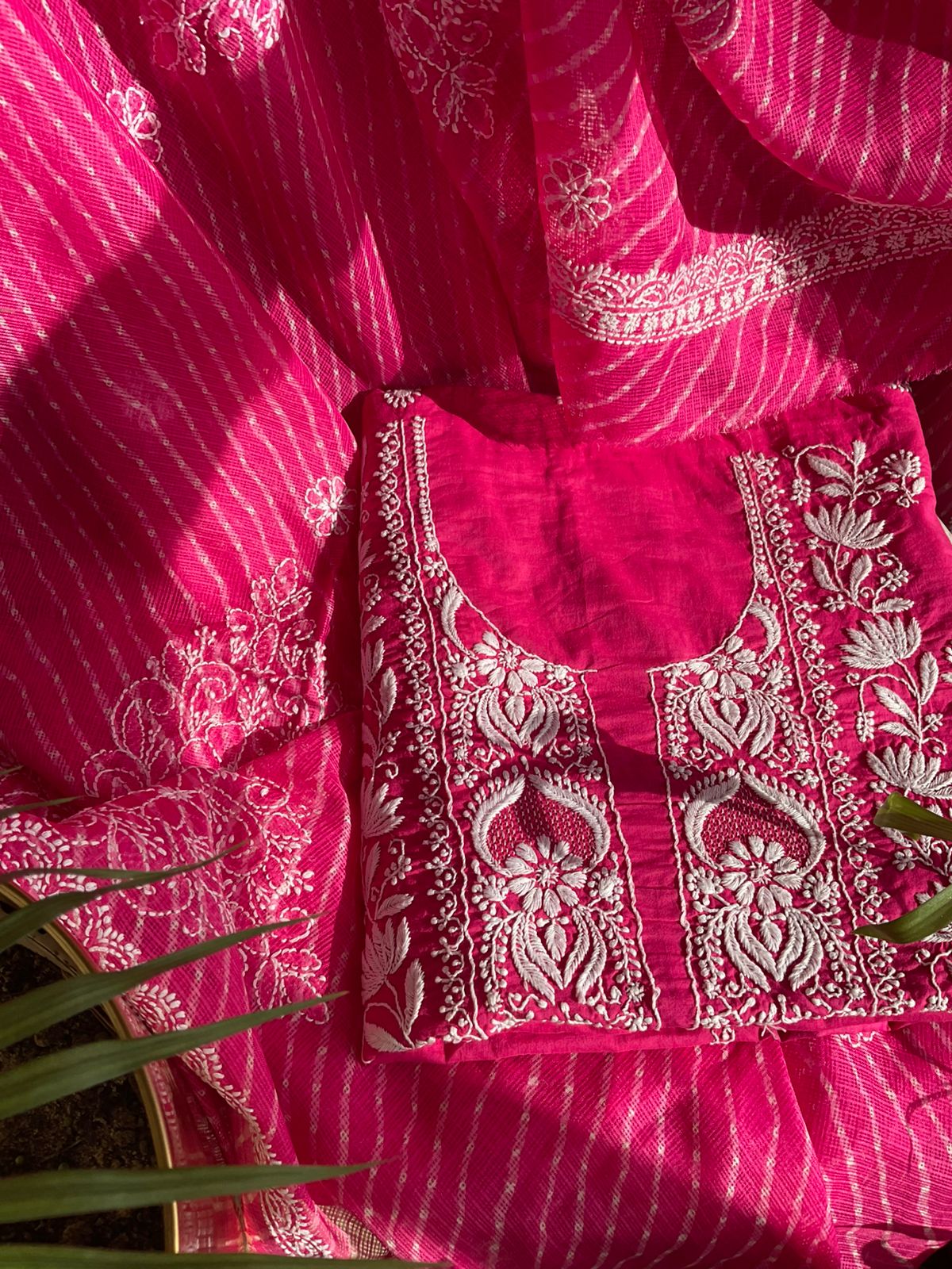Ensemble Kurta en pur coton avec Dupatta Kota imprimé Chikankari et Leheriya (Lot de 3) (Non cousu)