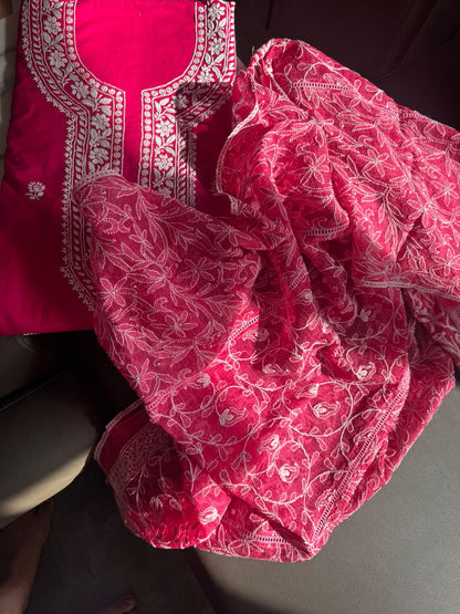 Ensemble Kurta en voile de pur coton avec motifs Chikankari Boota et Jaal et dupatta Kota (ensemble de 2) (non cousu)