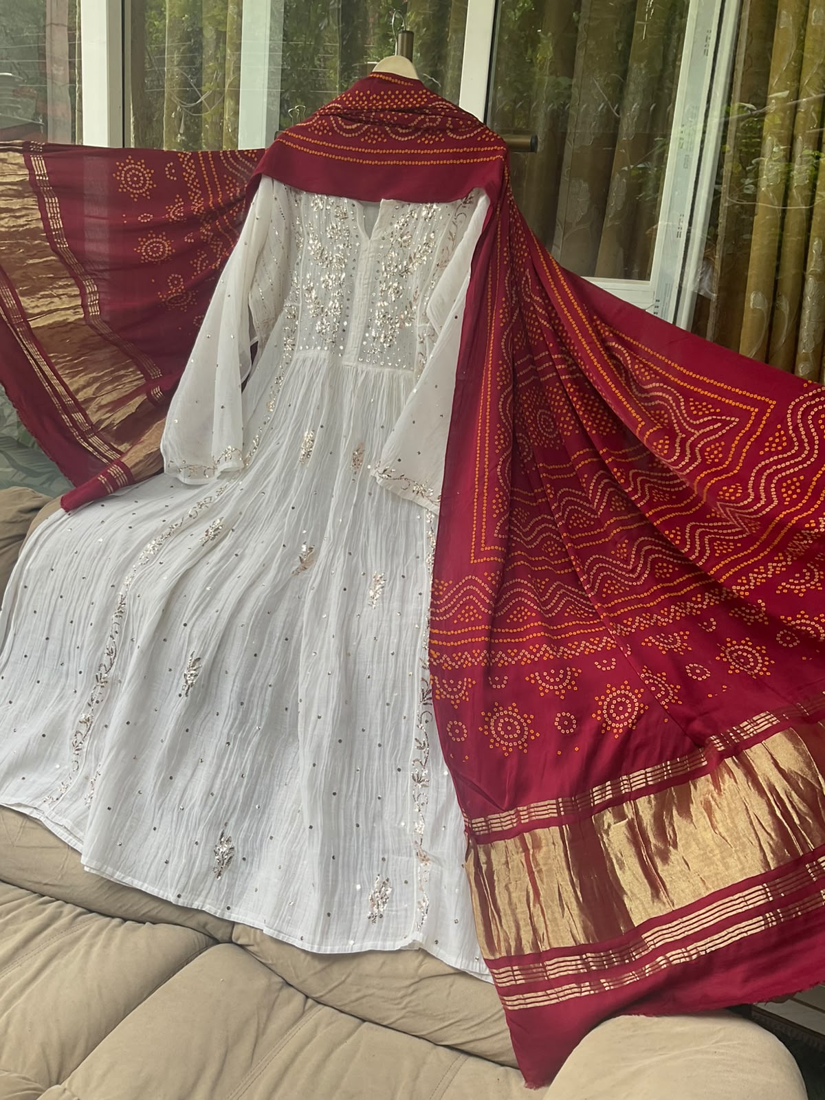 Pure Mulmul Tunic Set with Kaamdani & Mukaish Work with Royal Gaji Silk Bandhani Dupatta (Set of 2) (Semi - Stitched)
