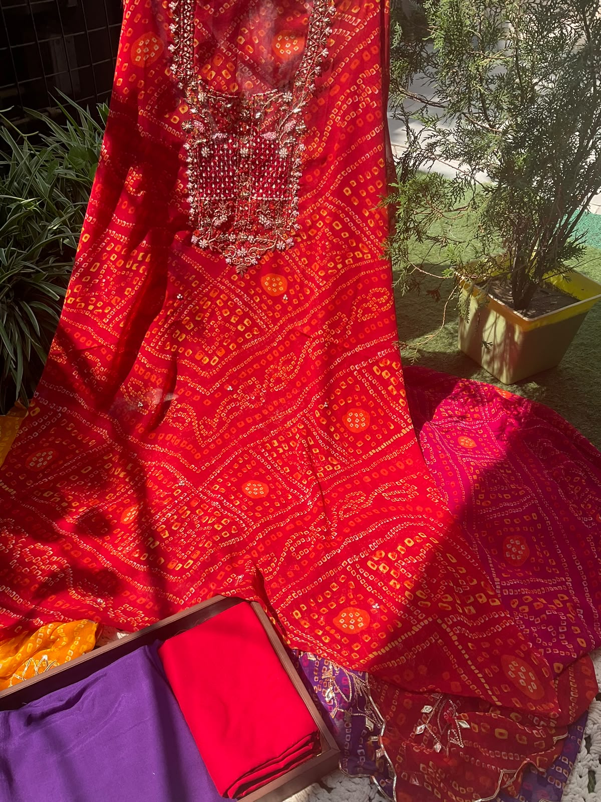 Viscose Georgette Suit Set with Bandhej Print & Gotta-Dabka Work with Coordinated Dupatta (Set of 3) (Unstitched)