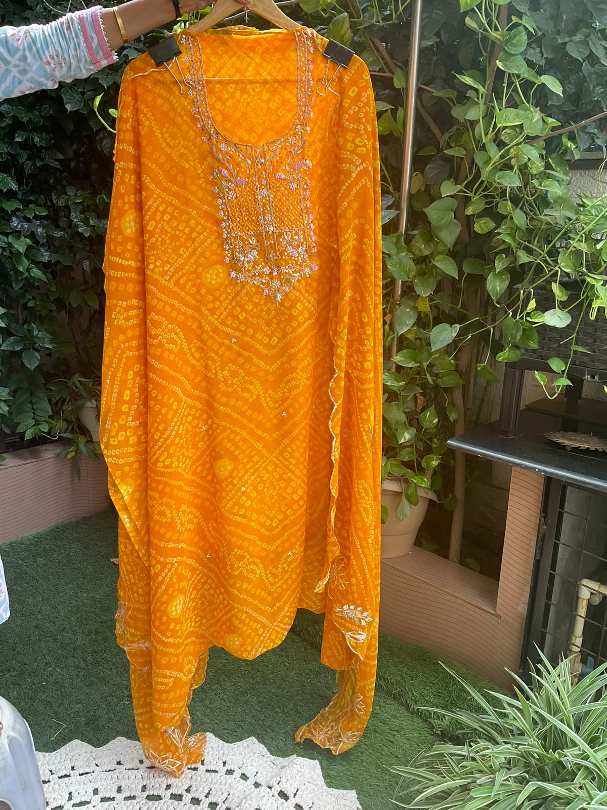 Viscose Georgette Suit Set with Bandhej Print & Gotta-Dabka Work with Coordinated Dupatta (Set of 3) (Unstitched)
