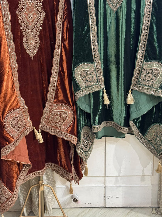 Velvet Suit Set with Dori & Zari Embroidery (Set of 3) (Unstitched)